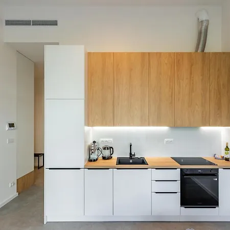 Appartement Modern Oasis In Bratislava's Heaven