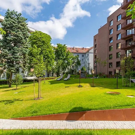 Appartement Modern Oasis In Bratislava's Heaven *