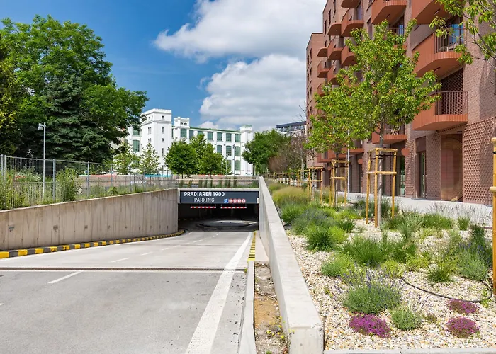 Modern Oasis In Bratislava's Heaven Appartement Bratislava