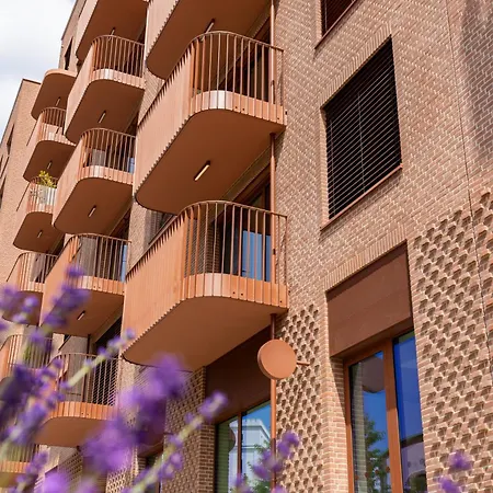 Modern Oasis In Bratislava's Heaven Lejlighed