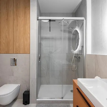 Lejlighed Modern Oasis In Bratislava's Heaven