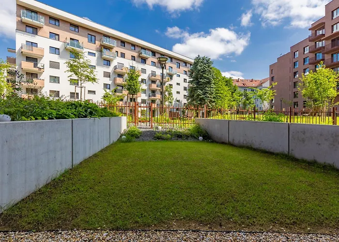 Apartment Modern Oasis In Bratislava's Heaven