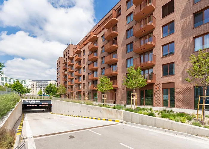 Apartment Modern Oasis In Bratislava's Heaven