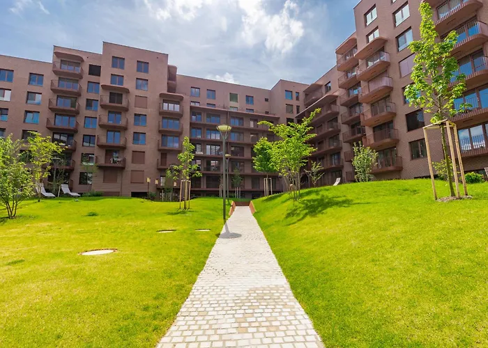 Modern Oasis In Bratislava's Heaven ブラチスラヴァ